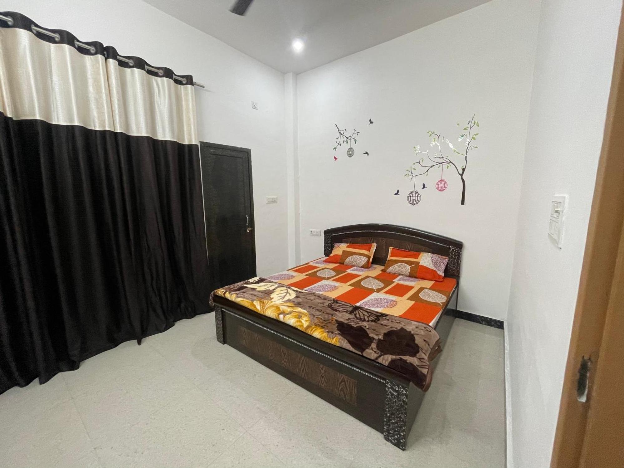 Rukmani Villas Group Of Rukmani Home Stay 마투라 외부 사진