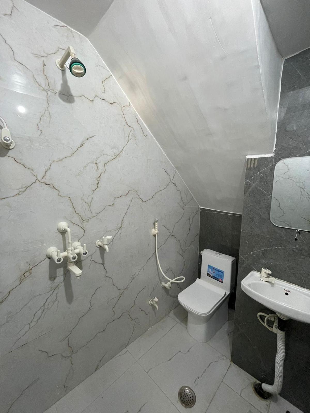 Rukmani Villas Group Of Rukmani Home Stay 마투라 외부 사진